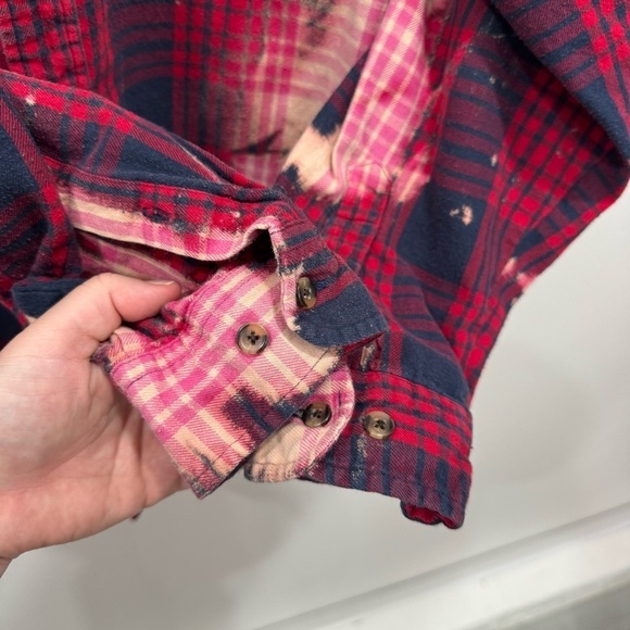 Franklin Flannels Upcycled Plaid Long Sleeve Button Down Shirt Tie-Fye Distress - Picture 6 of 8